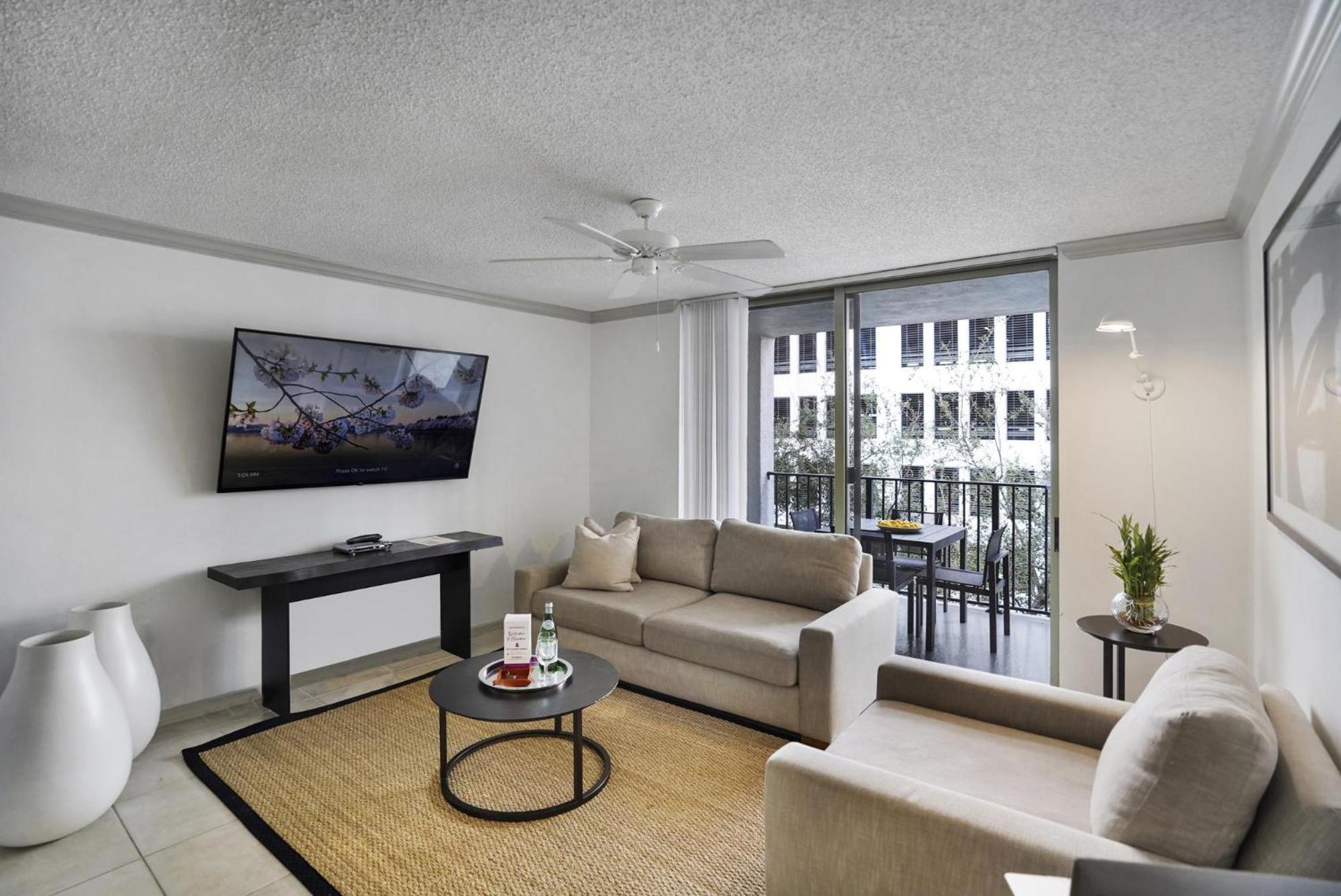 Dharma Home Suites Coral Gables At Gables Grand Plaza Miami Ruang foto