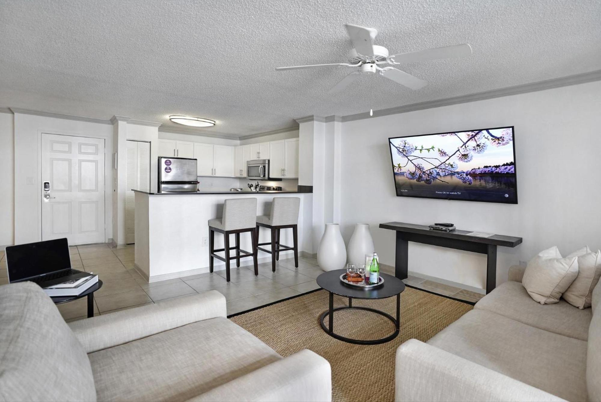Dharma Home Suites Coral Gables At Gables Grand Plaza Miami Ruang foto